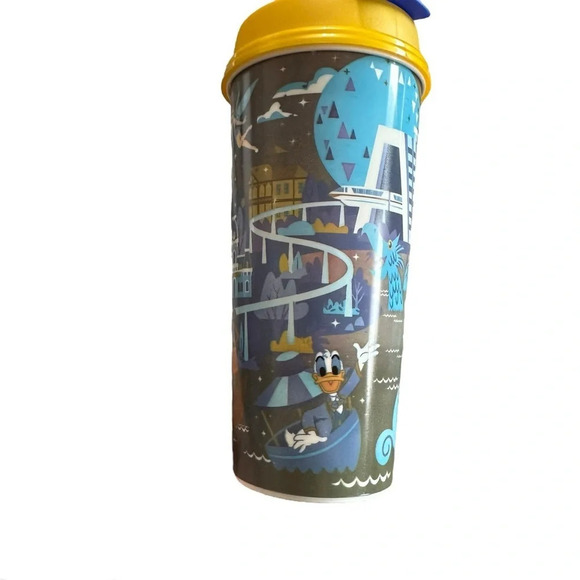 Disney World 50th anniversary tumblr with yellow lid - Picture 3 of 5